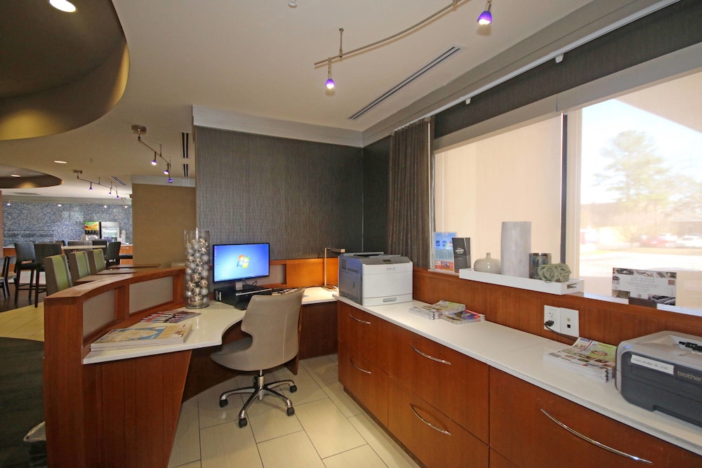 SpringHill Suites Charleston North/Ashley Phosphate 39/46