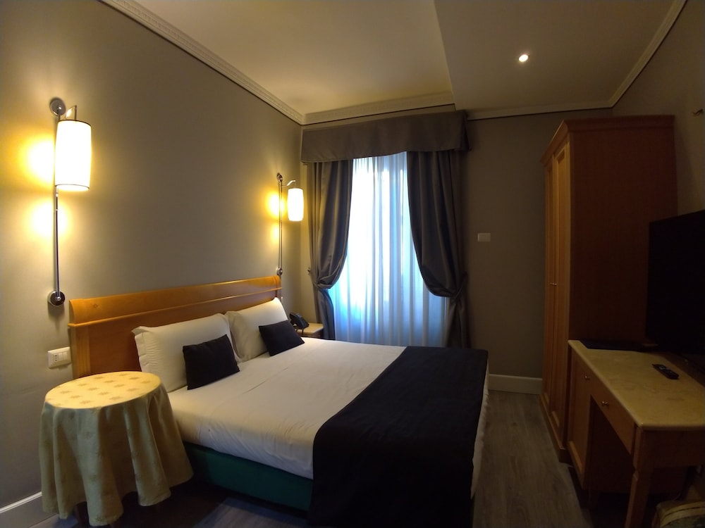 Residenza Dei Quiriti 38/65