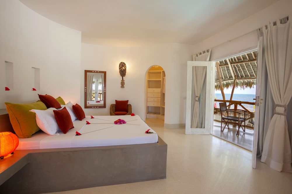 Leopard Point Luxury Beach Resort & Spa 11/52