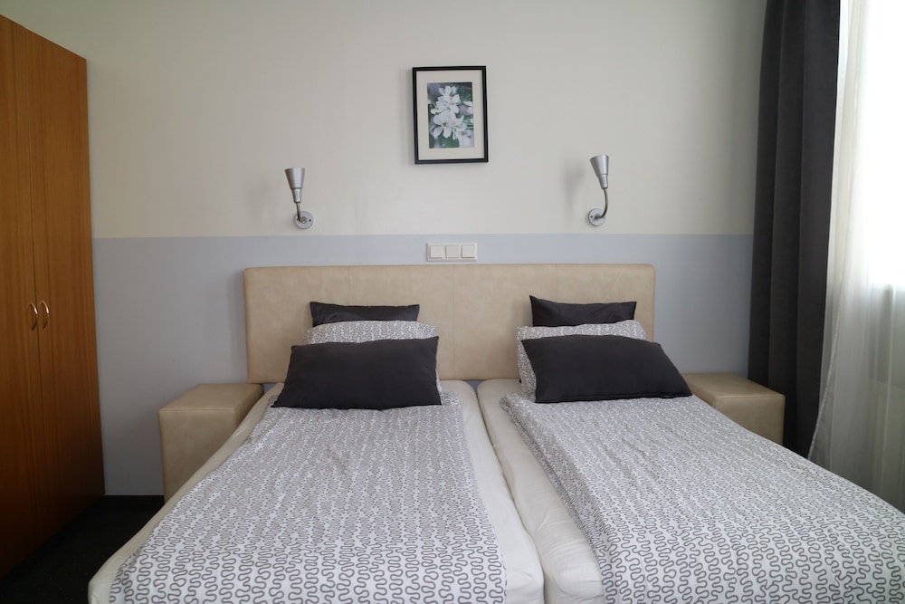 Arctic Comfort Hotel 14/50