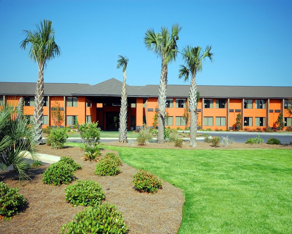 Suburban Extended Stay Warner Robins 34/35
