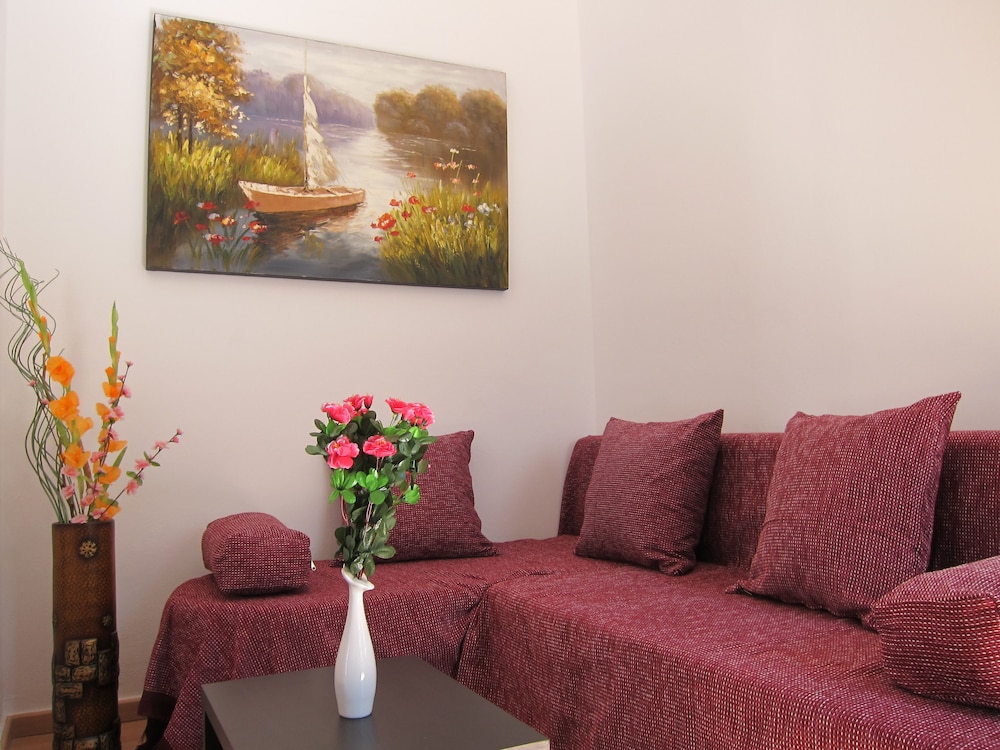 The Sea Front Rooms And Apartments 32/50