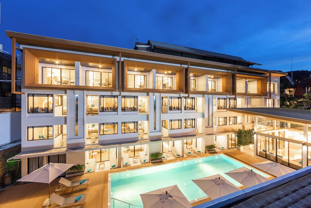 Liv Hotel Phuket Patong Beachfront 4/69