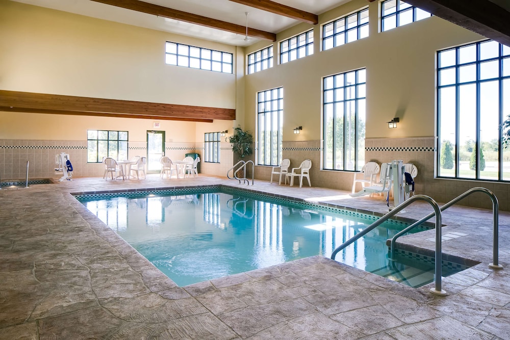 Country Inn & Suites by Radisson, Middleton - Madison West 5/38