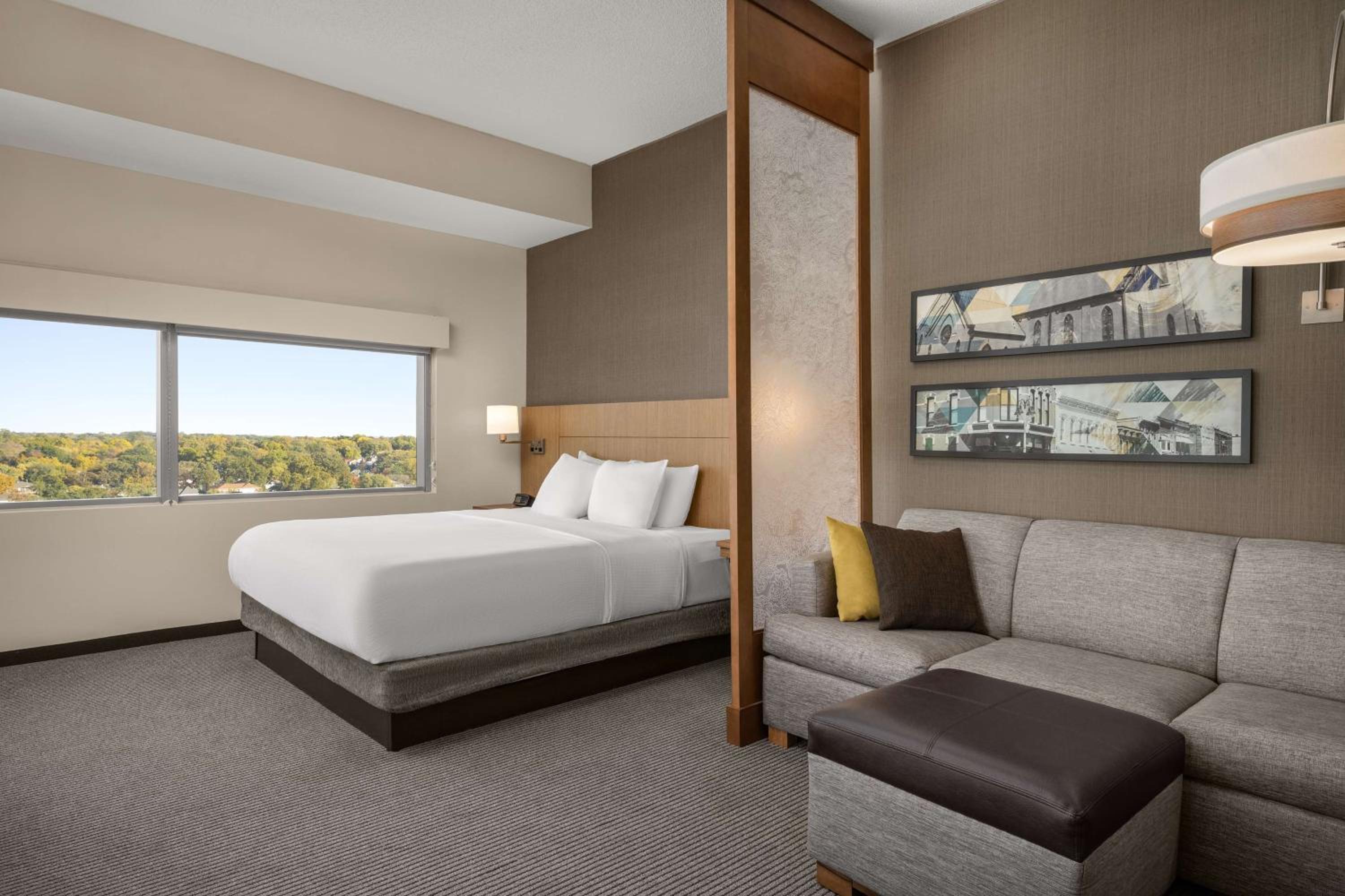 Specialty, King Bed, Sofa