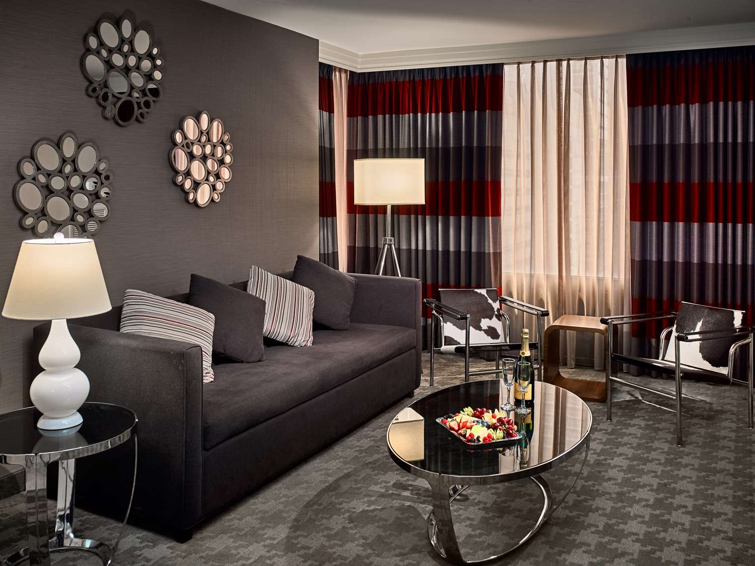 Sonesta Philadelphia Rittenhouse Square 8/30
