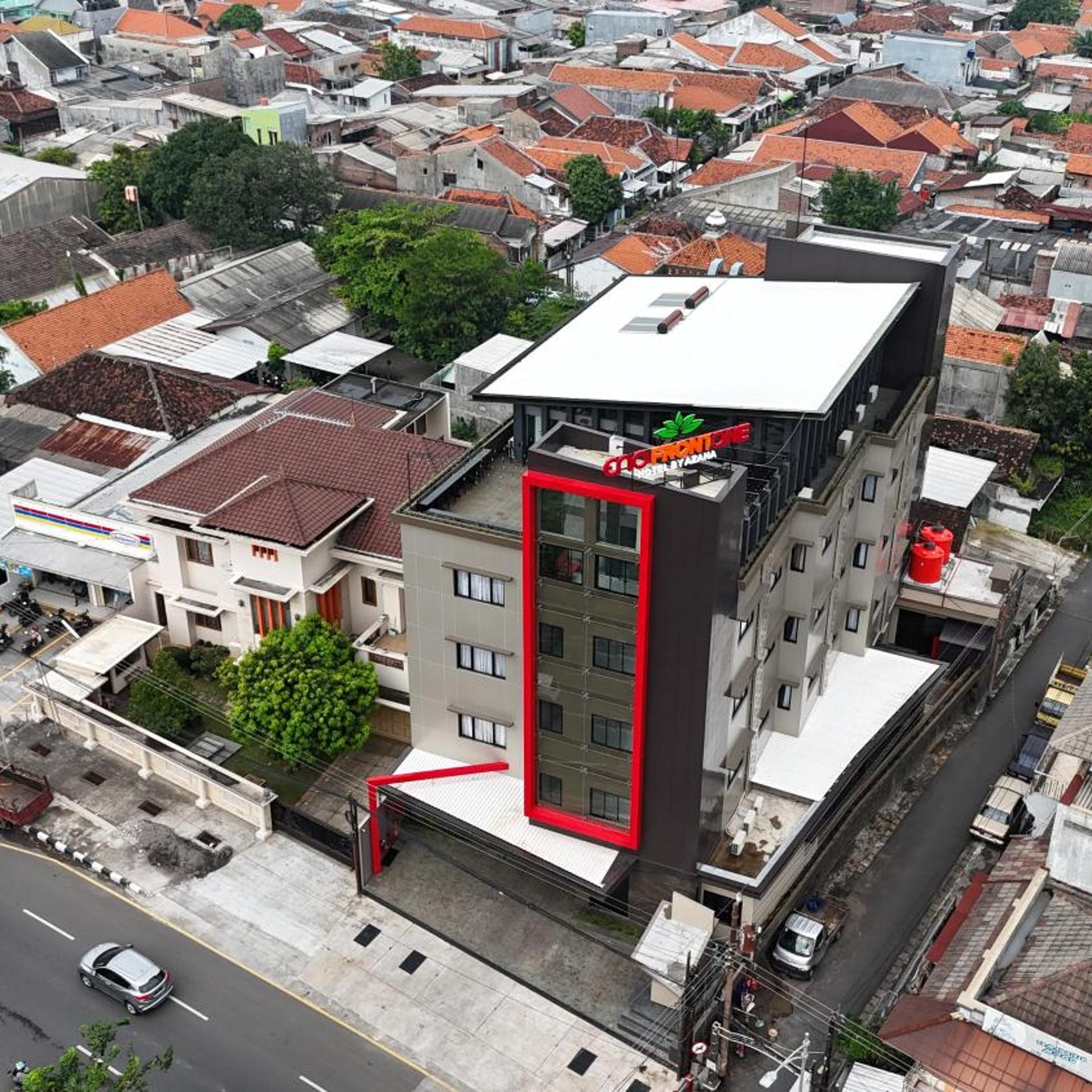 Eno Front One Hotel Semarang 1/46