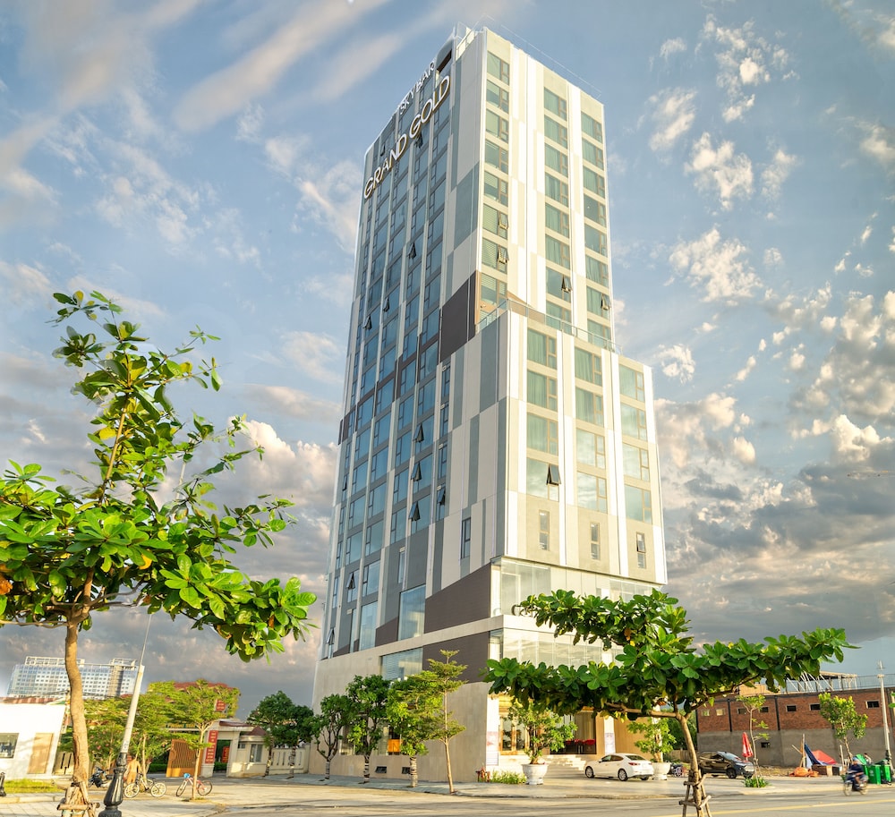 Grand Gold Hotel 4/50