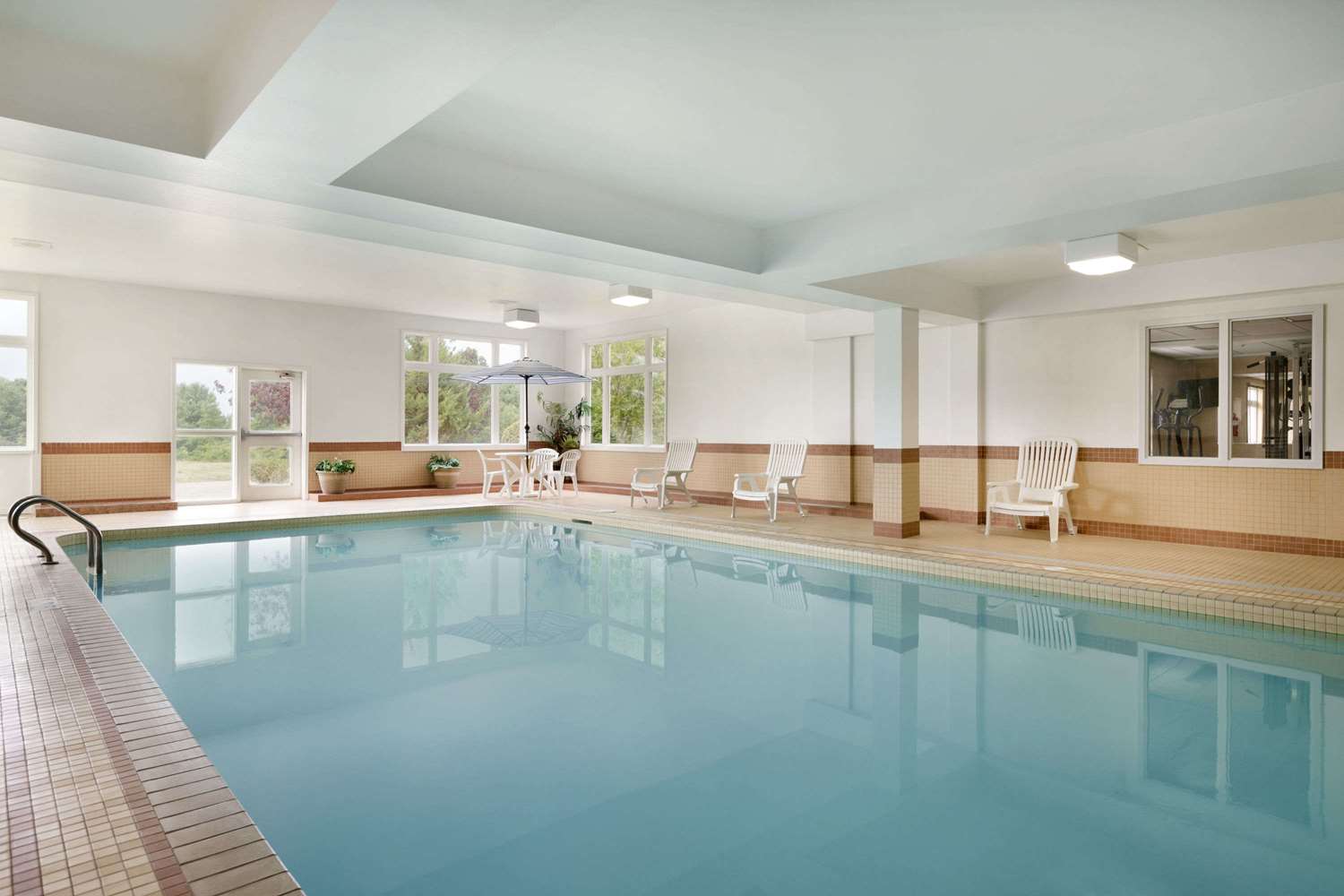 Days Inn By Wyndham Orillia 14/28