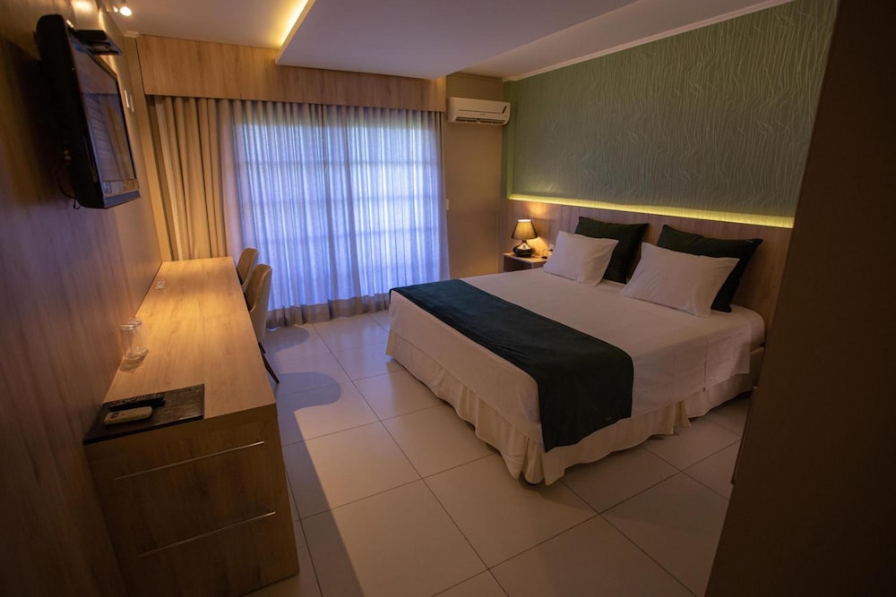 HOTEL AGUAS CLARAS 24/50