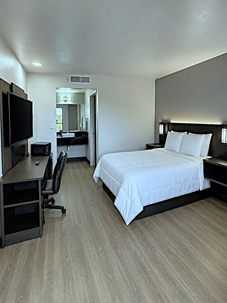 Motel6 Pittsburgh, PA - Crafton 24/50