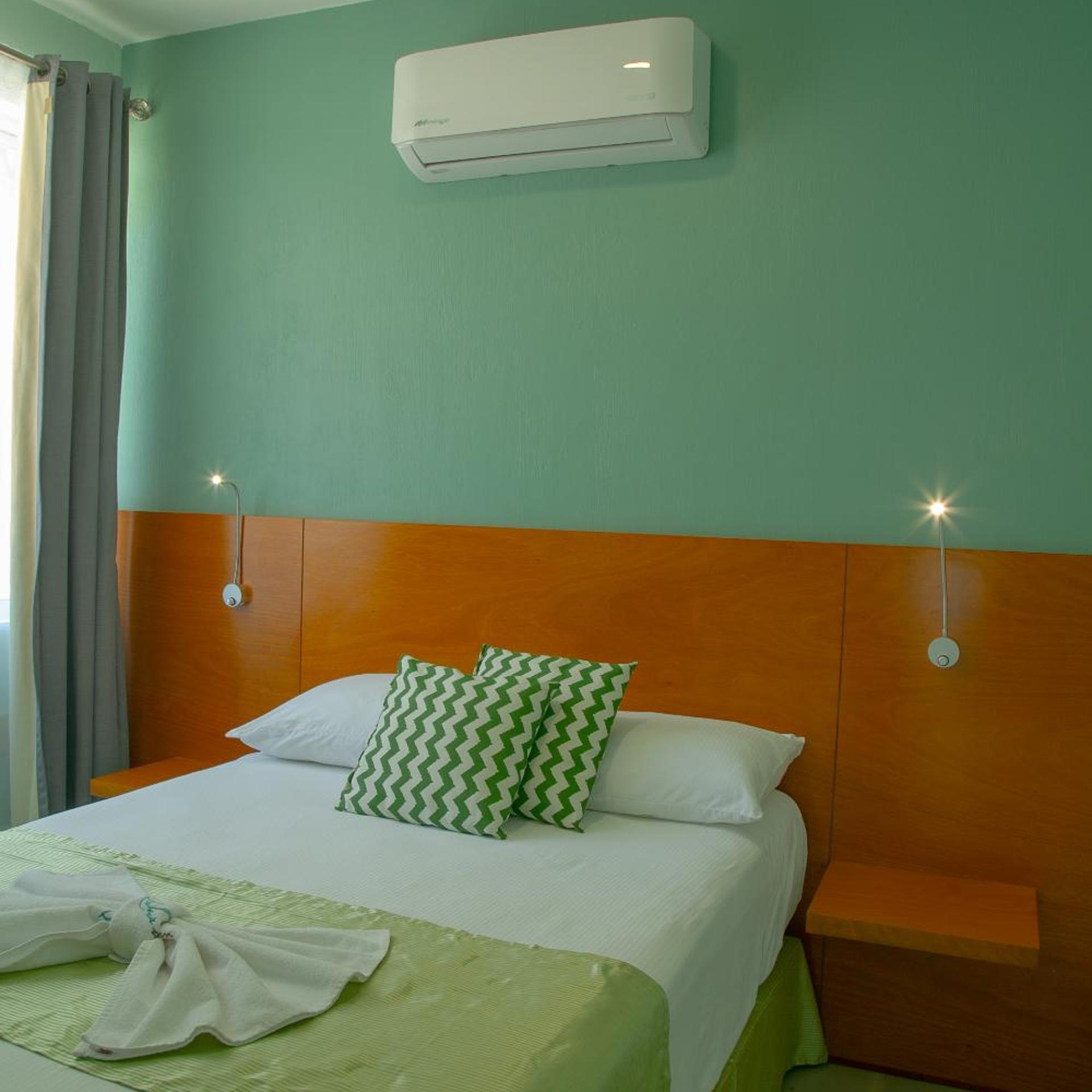 Relax Inn Suites 13/50