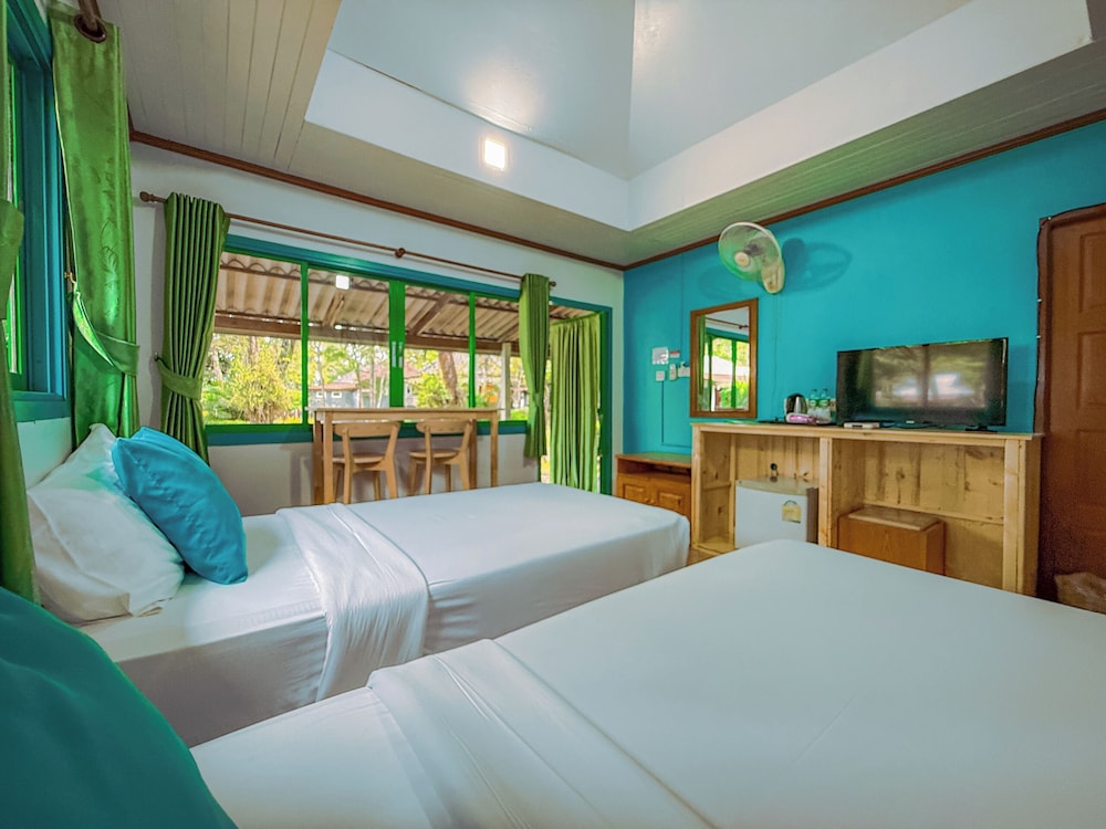 ROOM, GARDEN VIEW
