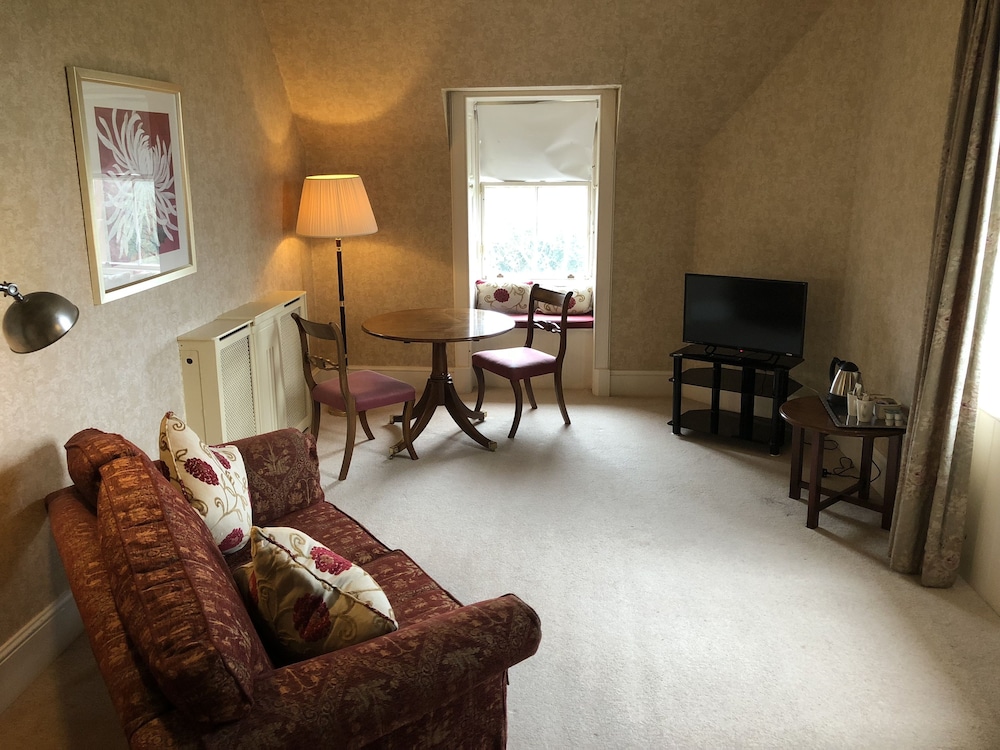 DRYBURGH ABBEY HOTEL 44/72