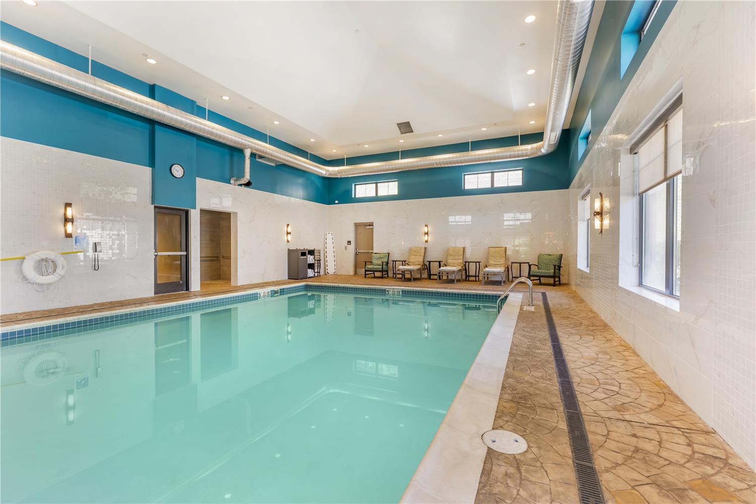 Best Western Plus Franciscan Square Inn and Suites Steubenville 22/47