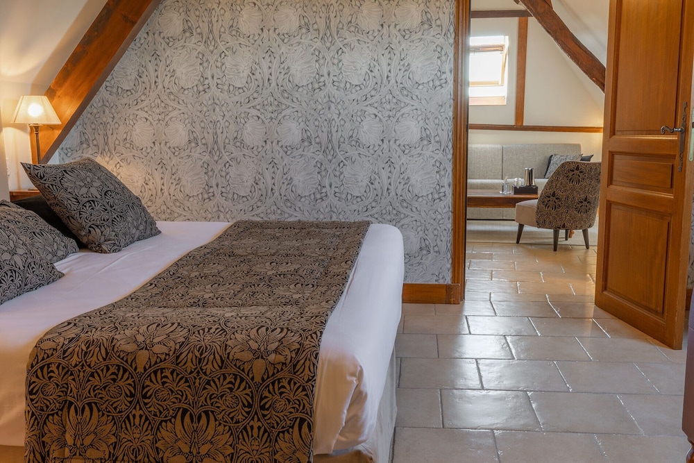 FERME DE LA RANCONNIERE - MANOIR DE MATHAN 25/78