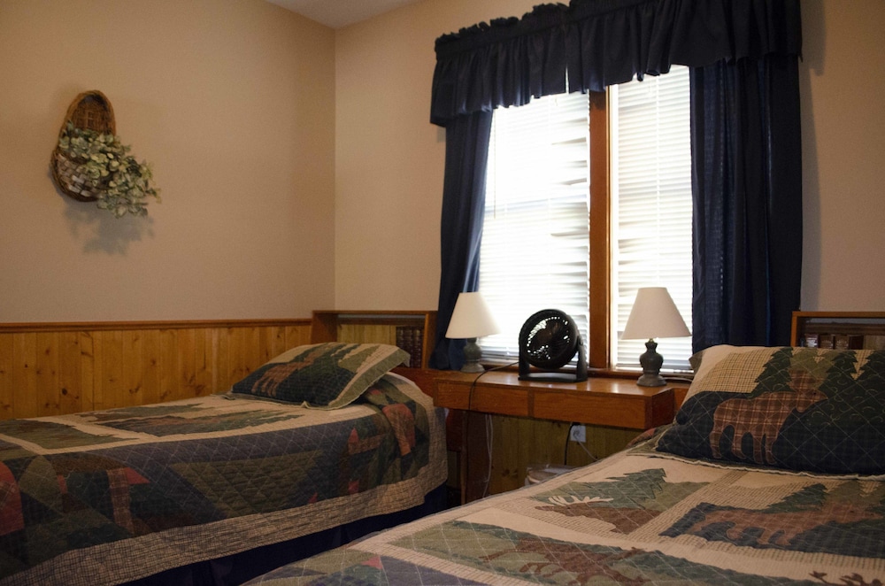 Crandell Mountain Lodge 39/66