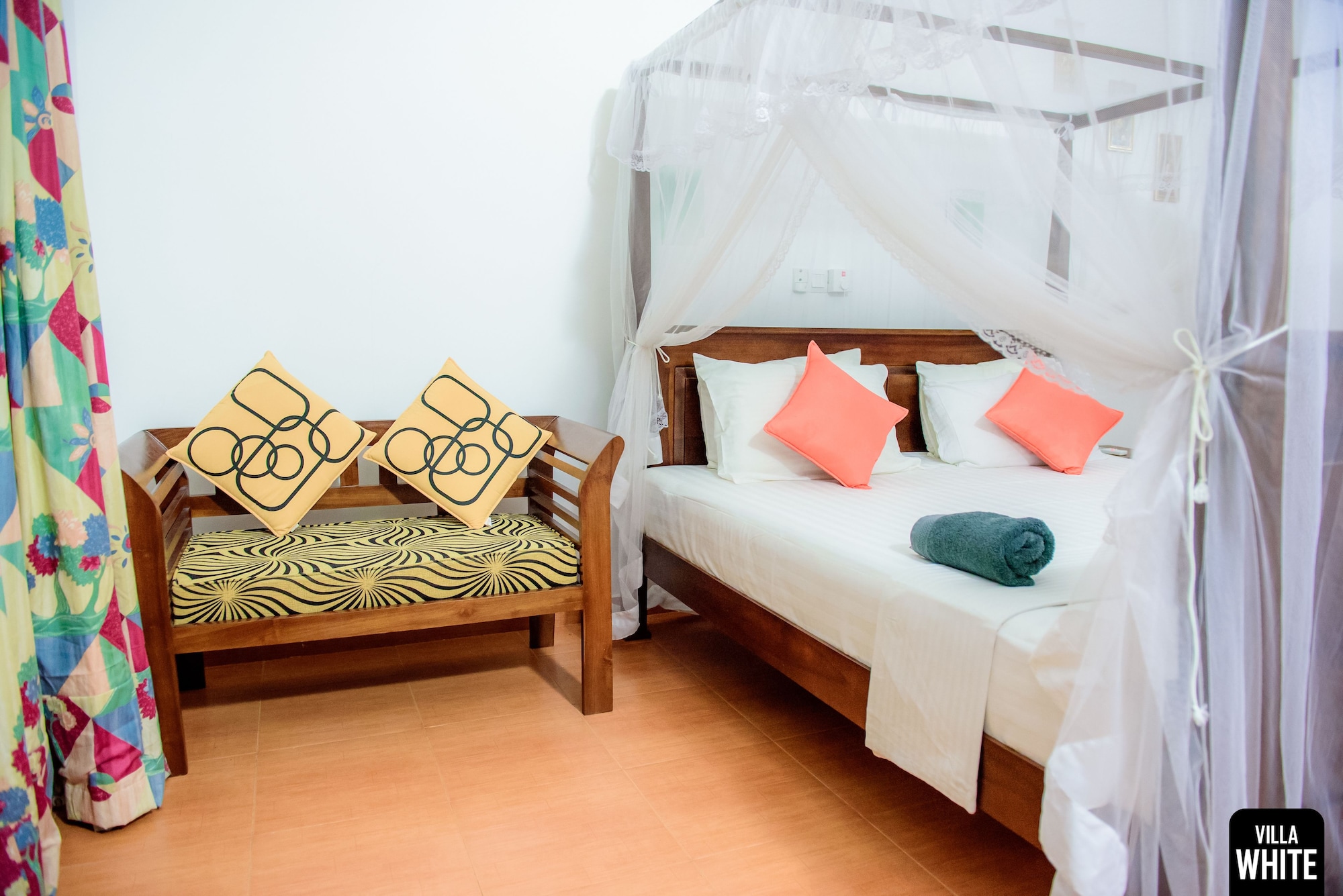 DELUXE, DOUBLE BED
