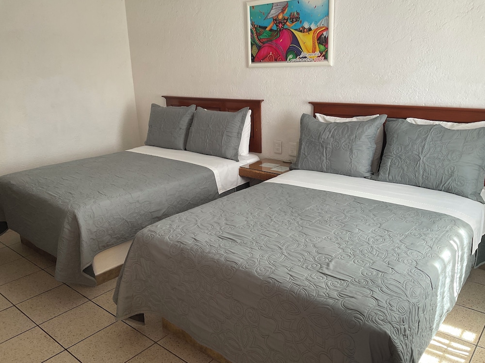 Hotel Camba 16/50