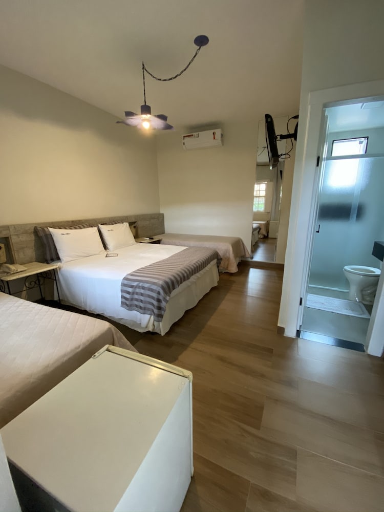 Pousada Villa Alferes 28/77