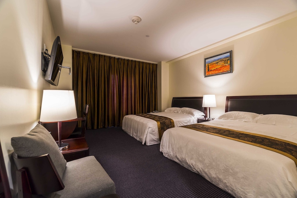John Hotel 24/41