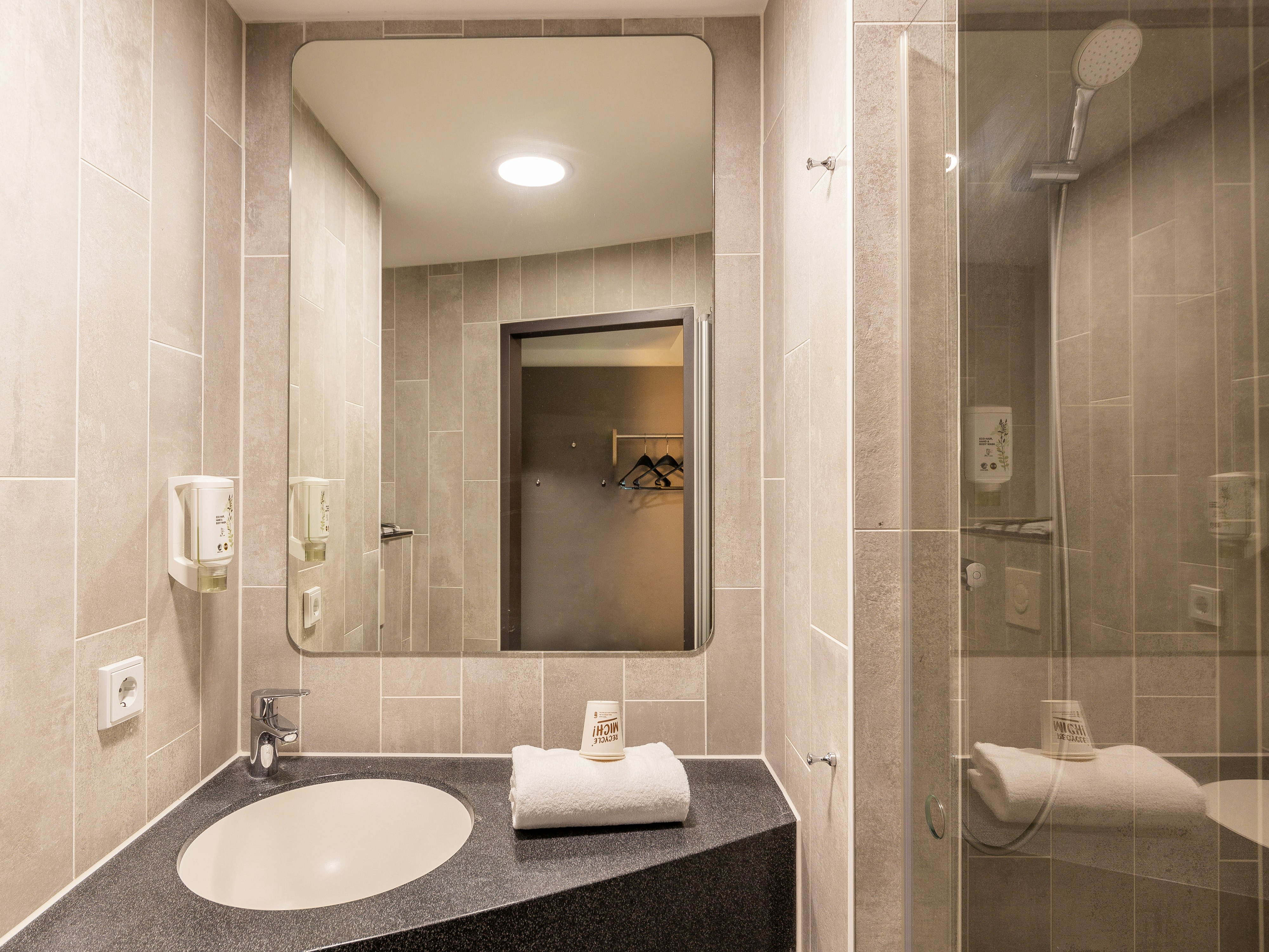 B&B Hotel Dusseldorf-Airport 26/30