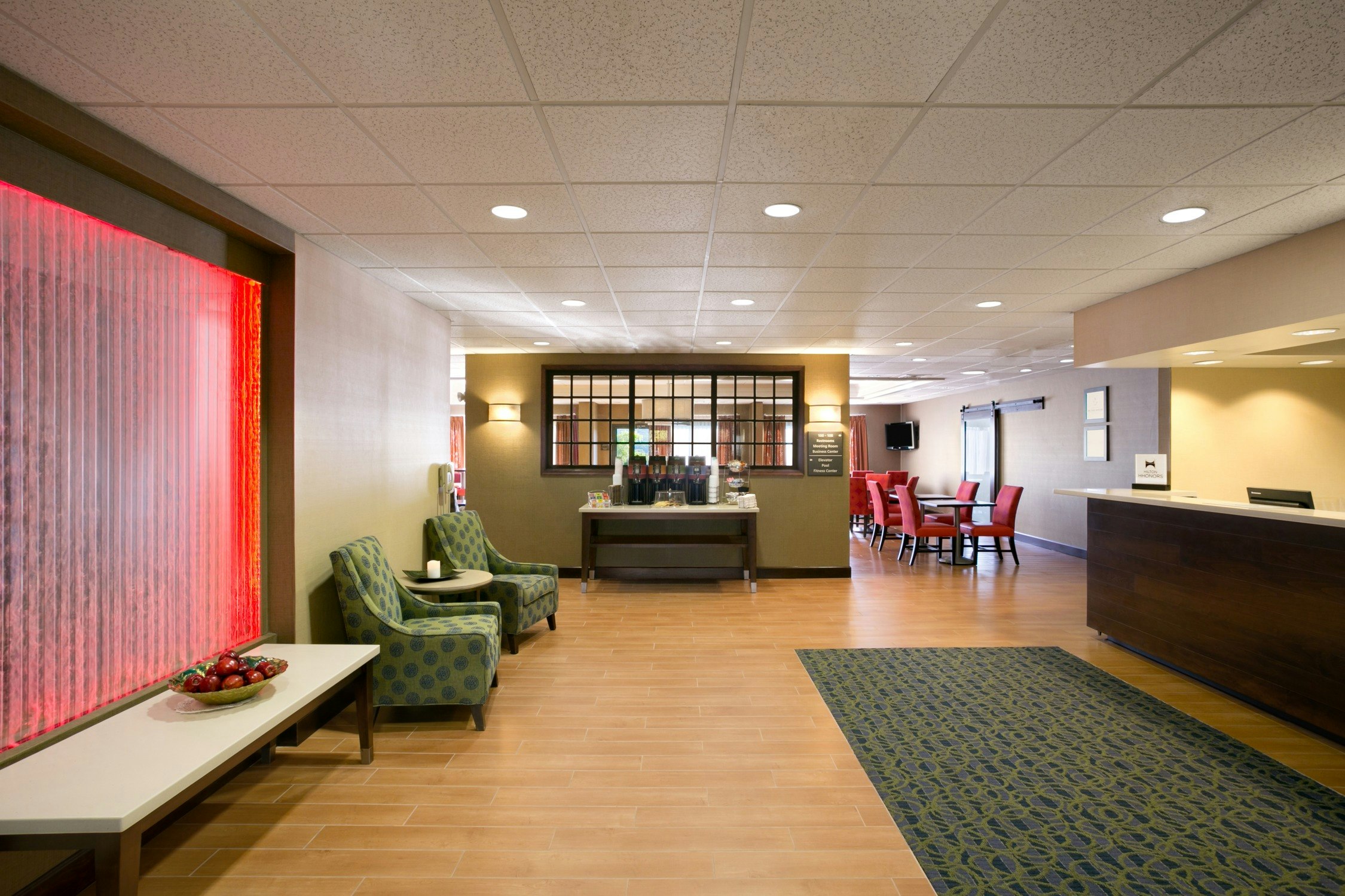 HAMPTON INN BEDFORD 30/52