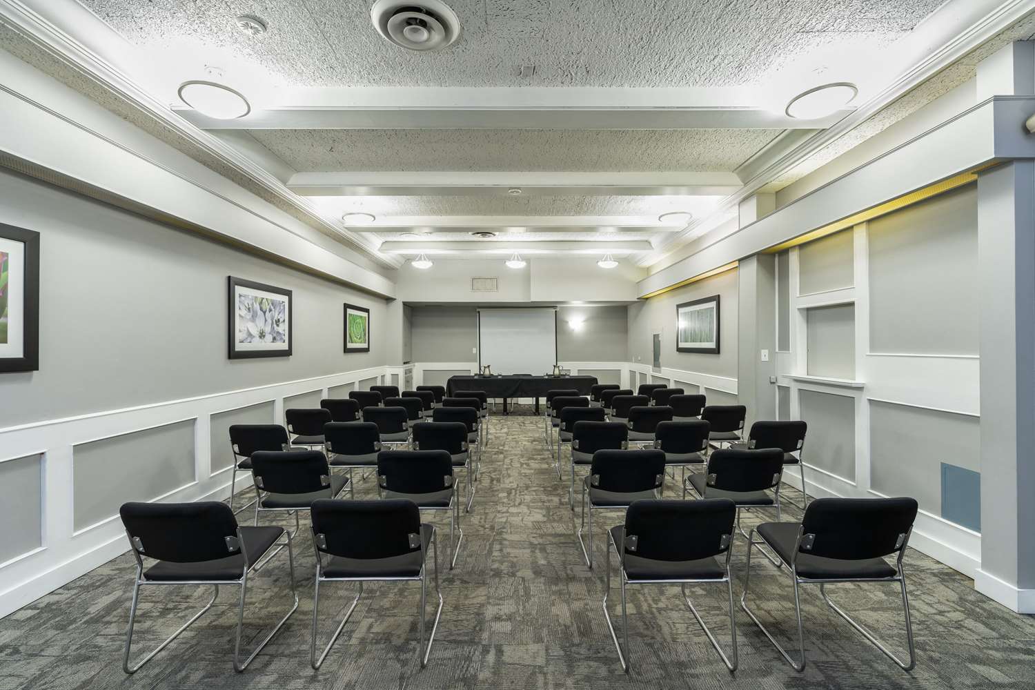 Quality Inn Downtown Inner Harbour 17/23