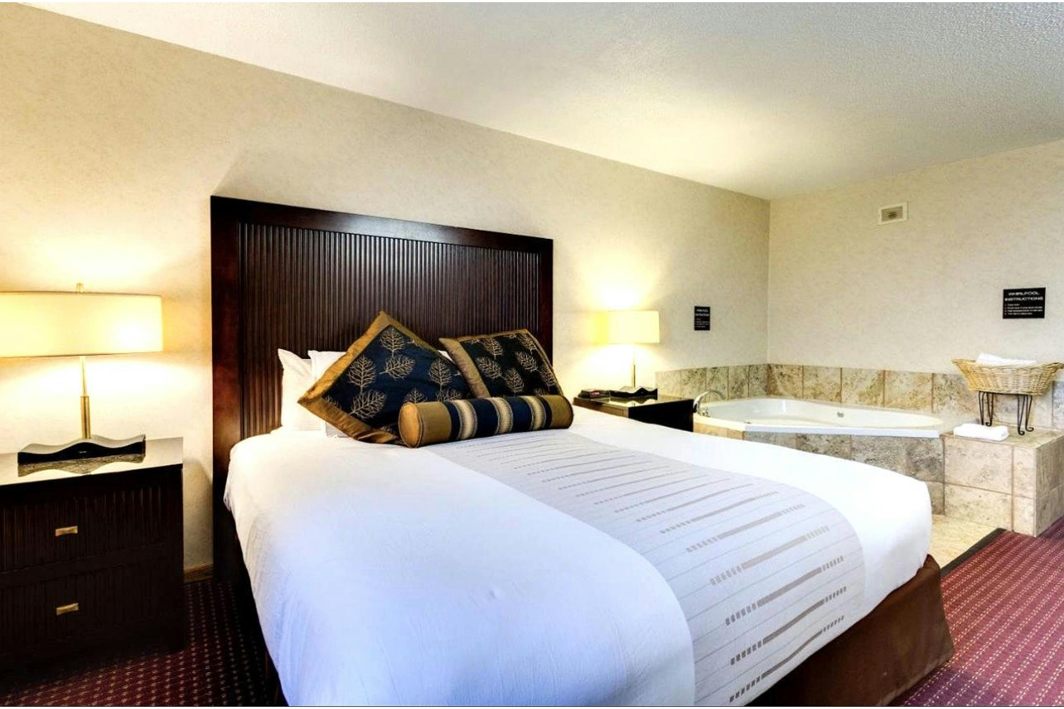 Fireside Inn & Suites 43/88