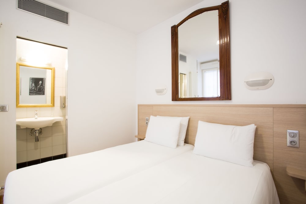 HOTEL DARCET 19/51