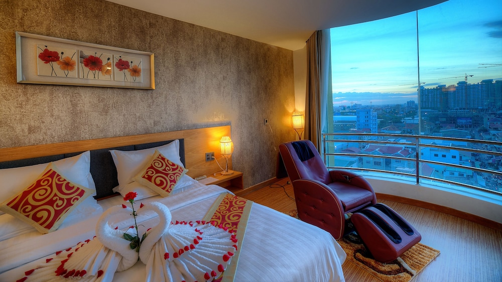 Orussey One Hotel Apartment 13/71