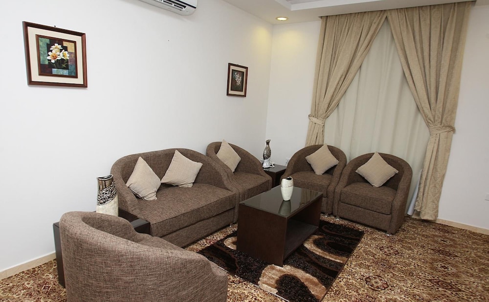 ريست نايت للأجنحة الفندقية النفل(Rest Night Serviced Apartments - AL Nafal) 54/72