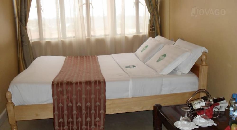 Batian Grand Hotel 9/18