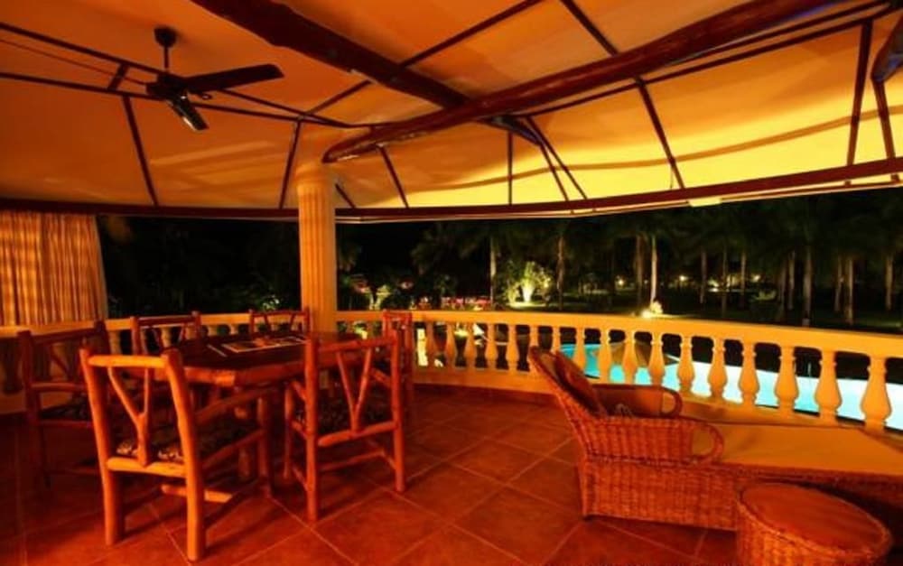 Sunset Villa Diani 24/50