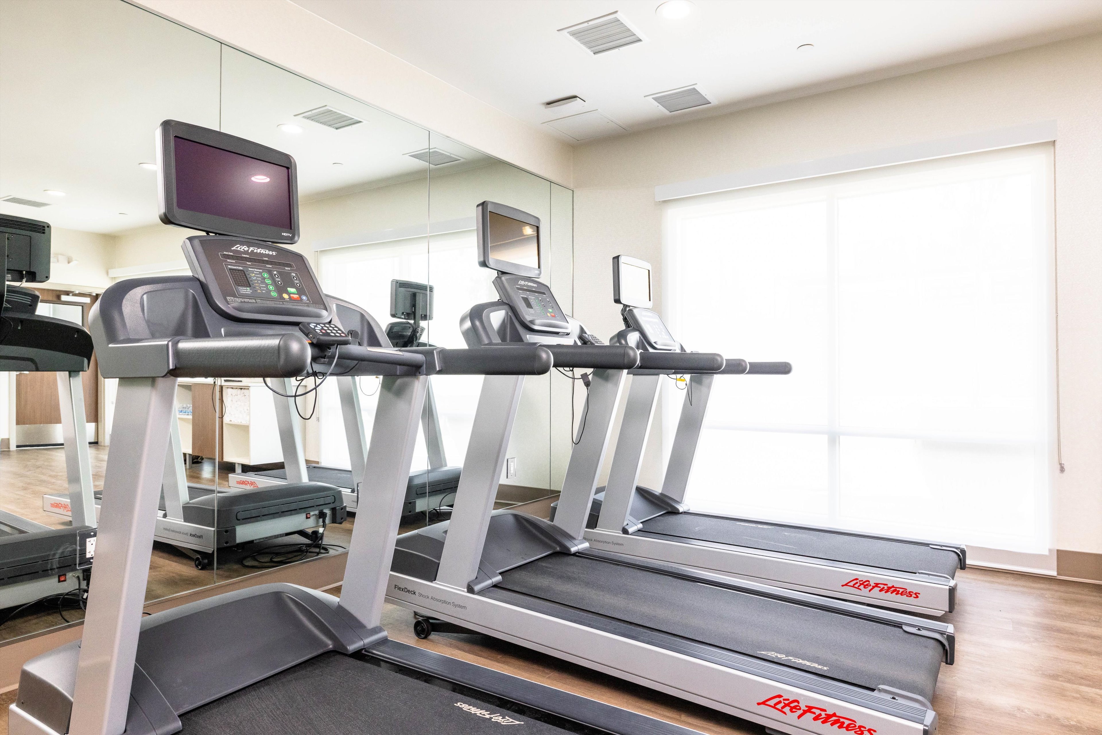 HOLIDAY INN EXPRESS AND SUITES SAN JOSE SILICON VALLEY 29/64