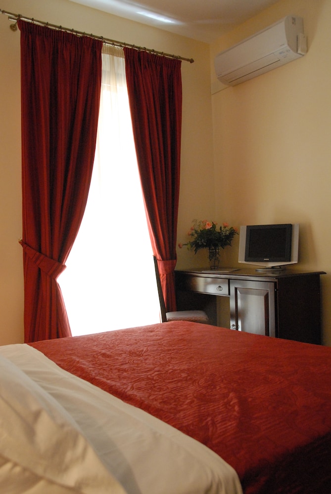 Garibaldi Relais 37/67