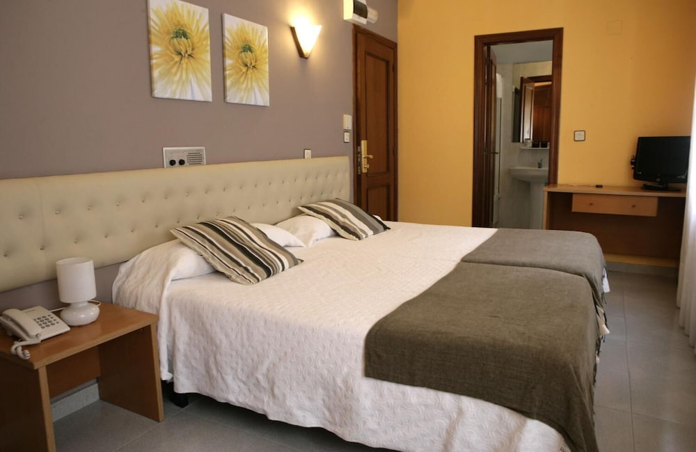 Hotel Azpiazu 9/34