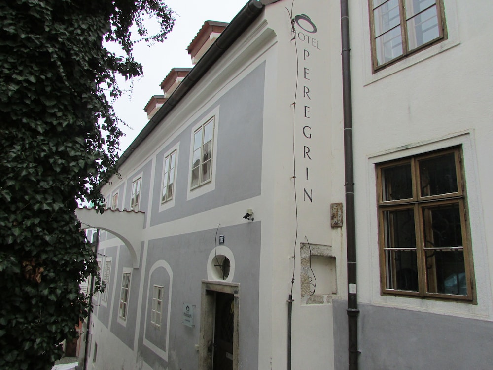 HOTEL PEREGRIN 2/72