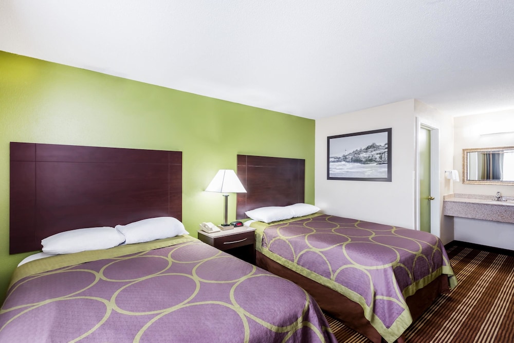 Super 8 by Wyndham Bangor 14/29