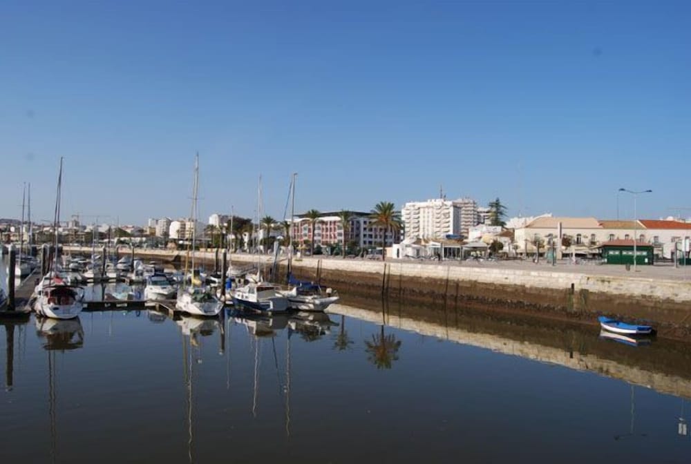 Portimao Center Hotel 55/62