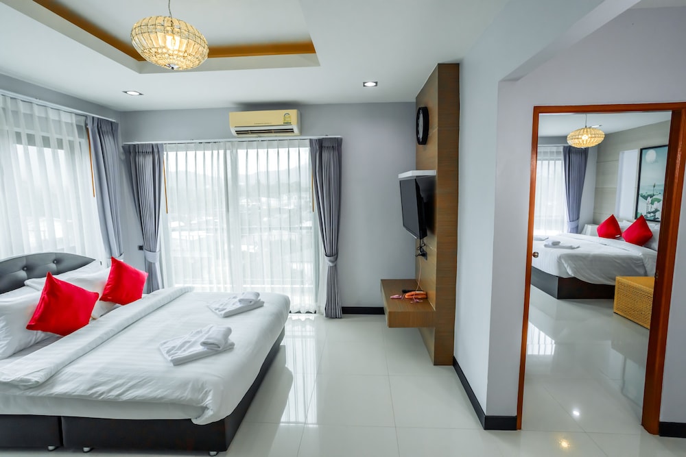 The Lucky Beach Ao Nang 18/50