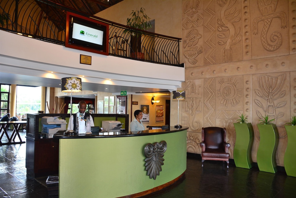 Emerald Resort & Casino 9/50