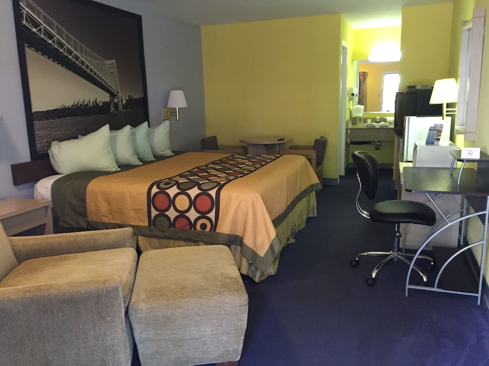 Rest Inn Atlantic City / Galloway 35/36