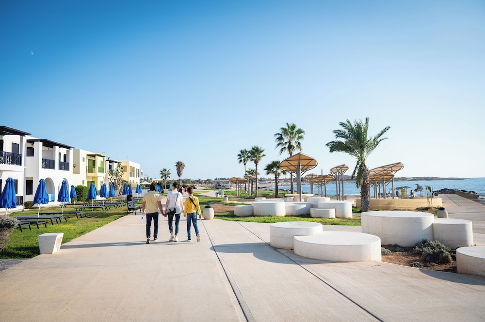 Kefalos Beach Tourist Village 68/76