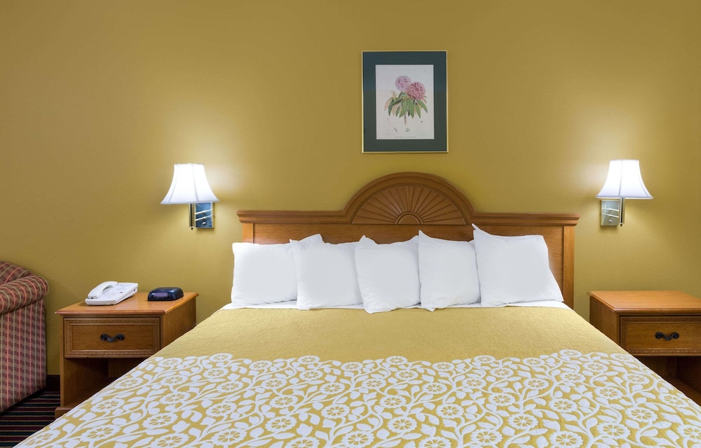 Days Inn By Wyndham Biscoe 6/17