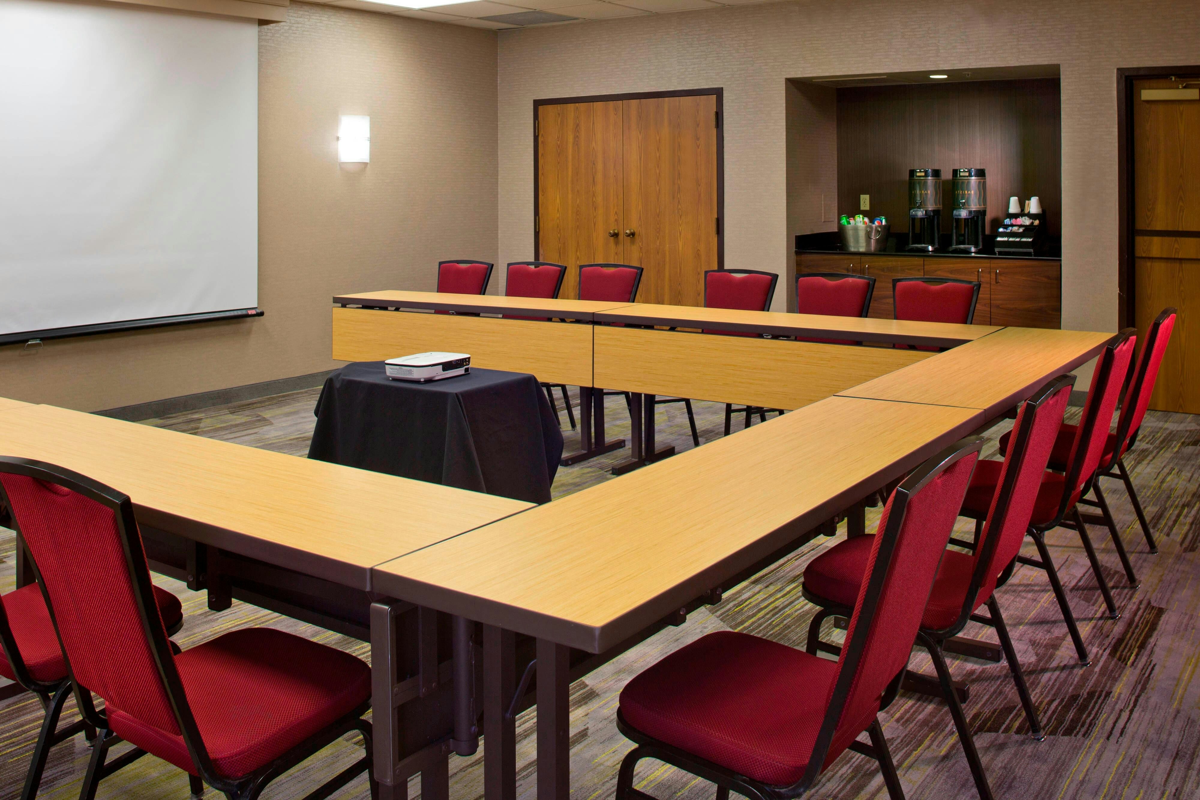 Courtyard by Marriott Orlando International Drive/Convention Center 8/11