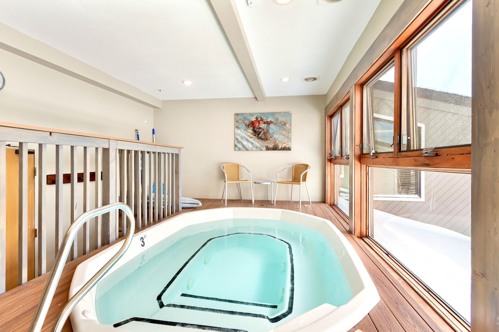 Gold Point Resort Breckenridge by Vacatia 20/50