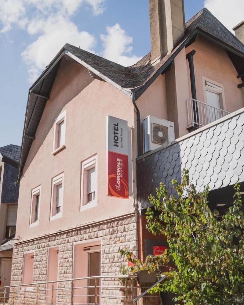 Hotel the Originals Du Pont Roupt Mende in MENDE