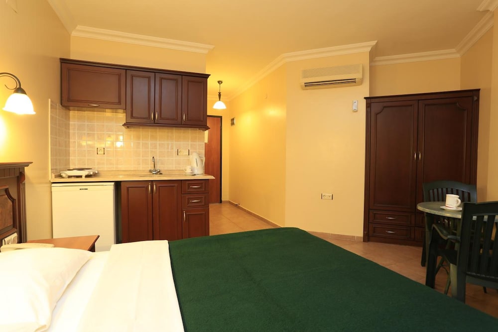 Club Amaris Apartments 10/36