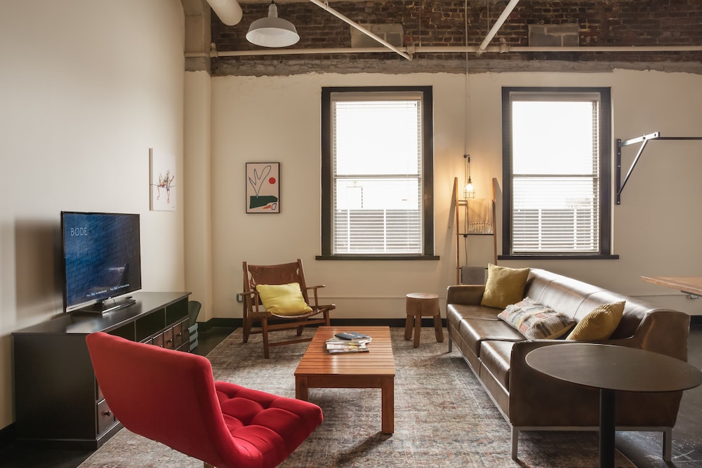 Hotel Clemons 34/50